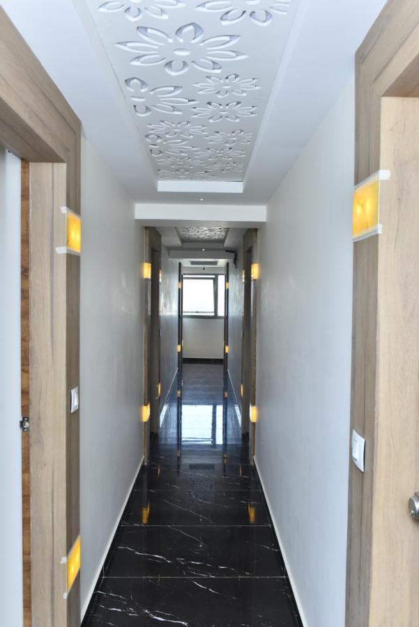 Hotel Royal King By Sky Stays Ahmedabad Bagian luar foto