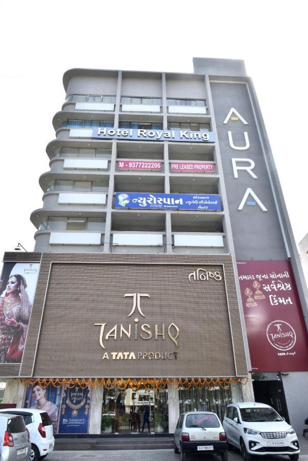 Hotel Royal King By Sky Stays Ahmedabad Bagian luar foto
